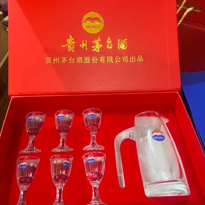 Ly rượu Moutai